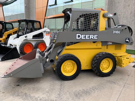 318E JHON DEERE 2015